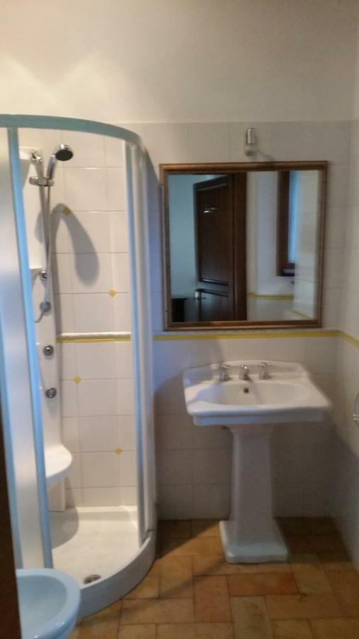Brigolante Guest Apartments Асизи Стая снимка
